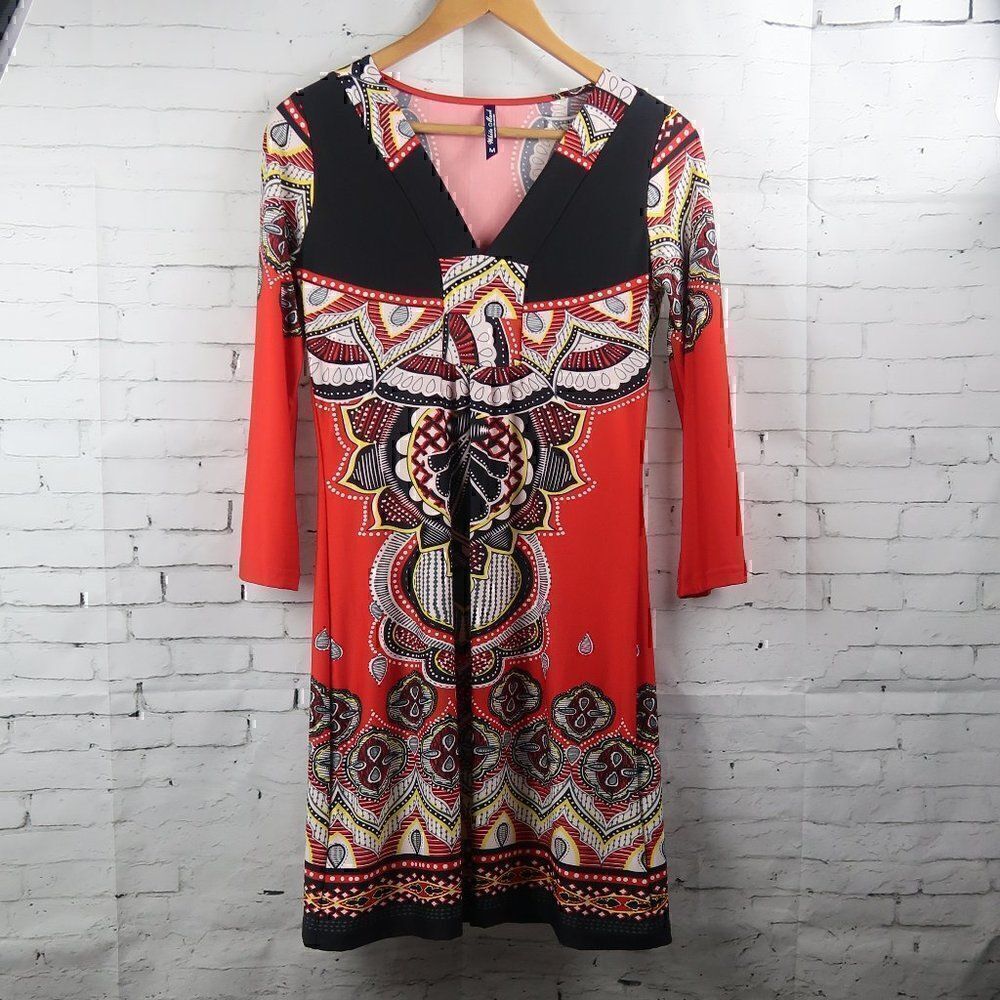 WHITE MARK RED & BLACK ORNATE DESIGN 3/4 BELL SLEEVE V NECK DRESS SIZE MEDIUM